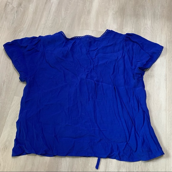 Forever 21 Royal Blue Embroidered Tie Front Top L - Picture 9 of 9